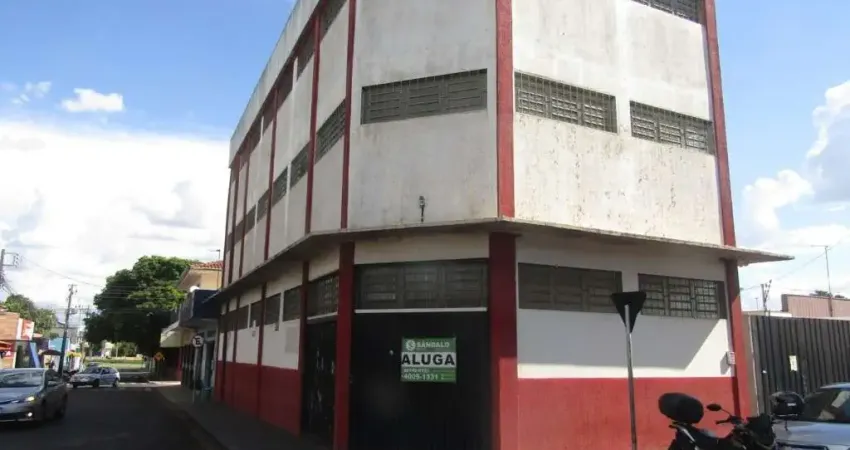 Salão comercial para alugar por r$ 4900.00, 690.00 m2 - jardim pioneiro - paicandu/pr