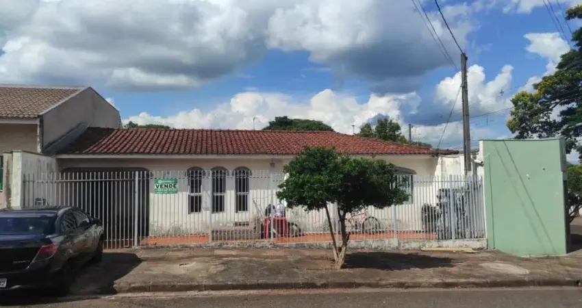 Casa com 3 quartos à venda por R$ 350000.00, 98.31 m2 - JARDIM ALVORADA - MARINGA/PR