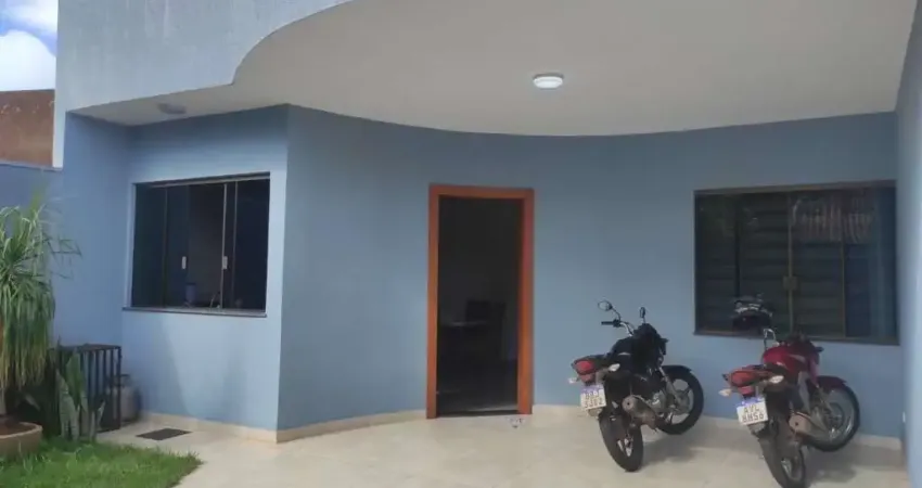 Casa com 2 quartos à venda por R$ 380000.00, 189.89 m2 - JARDIM VITORIA - MARINGA/PR