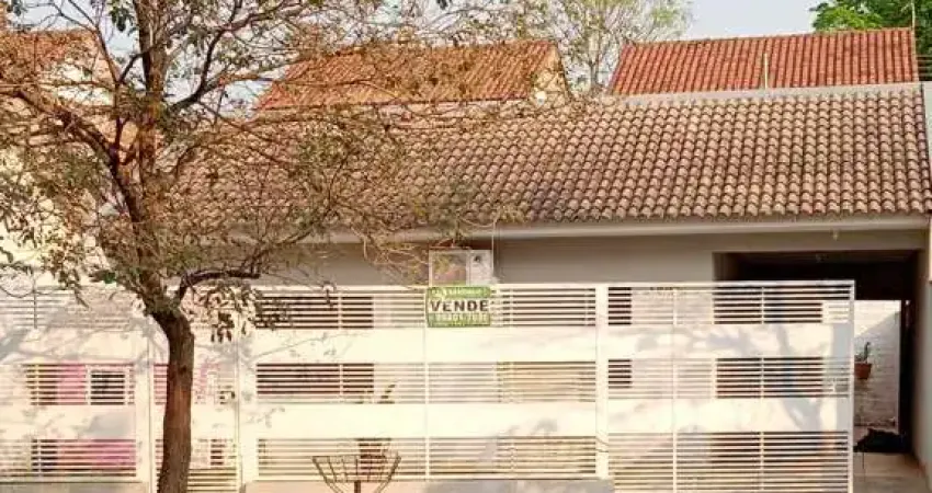 Casa com 3 quartos à venda por R$ 350000.00, 115.17 m2 - CONJUNTO RESIDENCIAL PAULINO CARLOS - MARINGA/PR