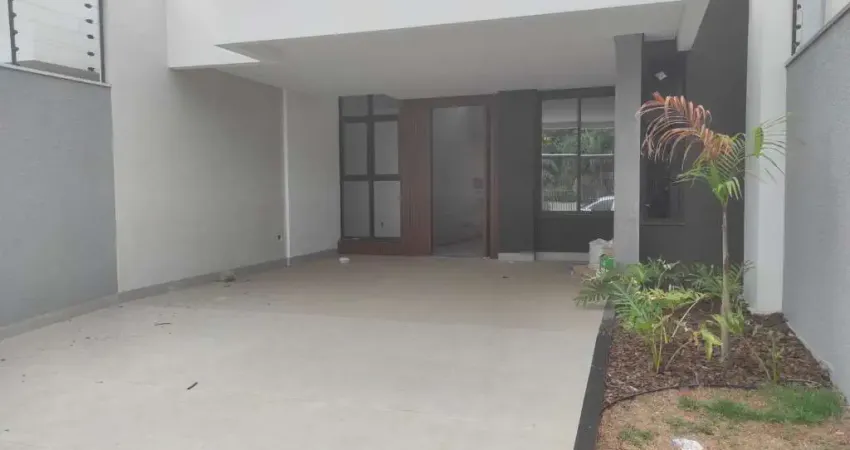 Casa com 3 quartos à venda por R$ 780000.00, 135.00 m2 - JARDIM ALVORADA - MARINGA/PR