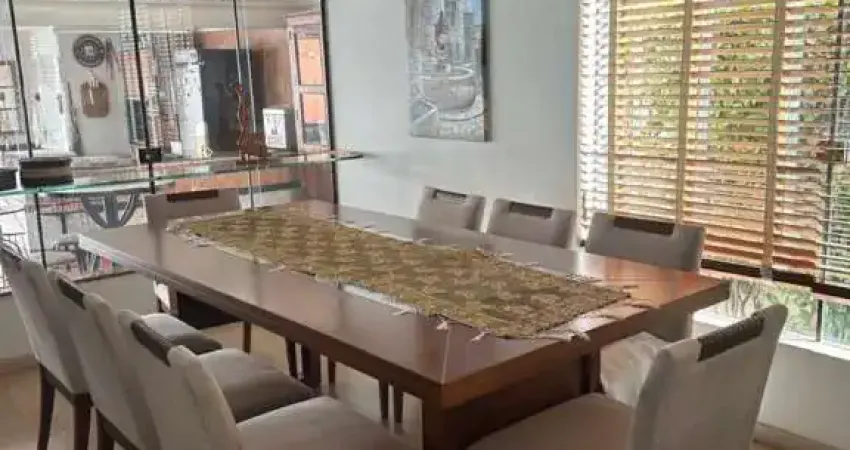 Casa em condomínio fechado com 4 quartos à venda na Avenida Guedner, 1170, Zona 08, Maringá
