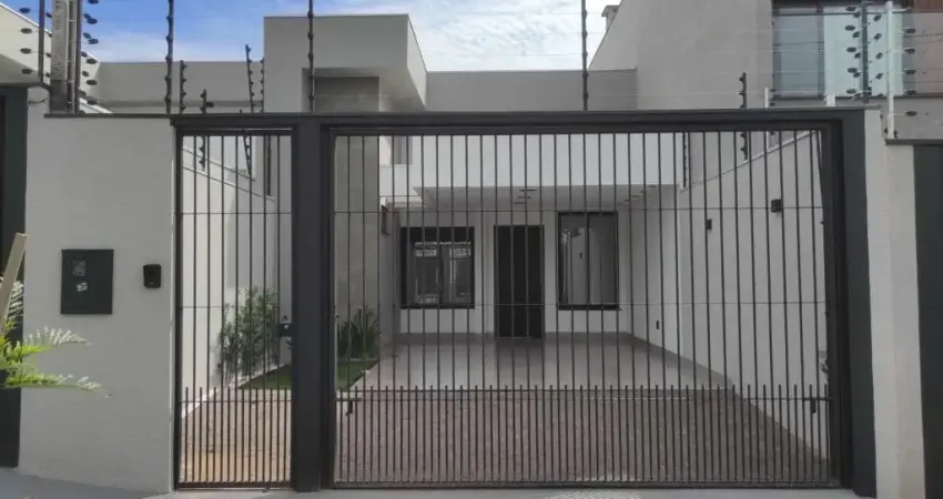 Casa com 3 quartos à venda por R$ 520000.00, 87.81 m2 - JARDIM MONTE REI - MARINGA/PR