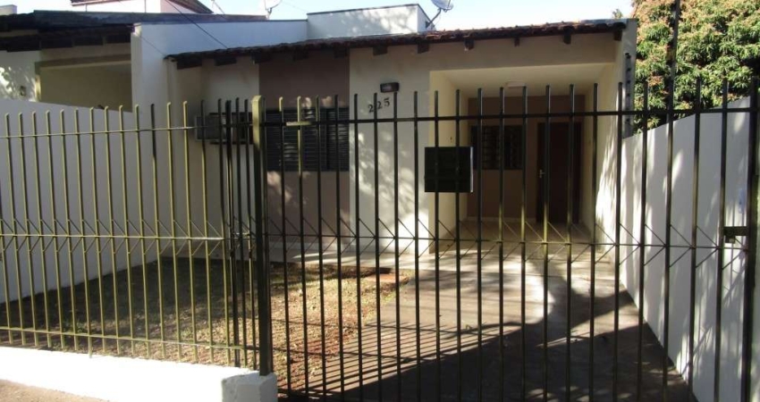 Casa com 3 quartos à venda por R$ 350000.00, 81.16 m2 - JARDIM SAO JORGE - MARINGA/PR