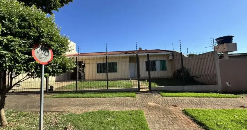 Casa com 4 quartos à venda por R$ 1650000.00, 353.10 m2 - ZONA 04 - MARINGA/PR