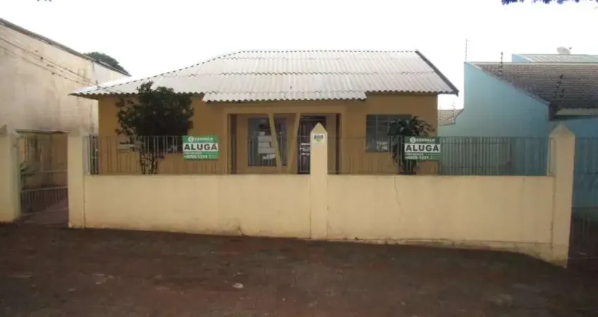 Casa com 3 quartos para alugar por r$ 1500.00, 146.00 m2 - zona 02 - maringa/pr