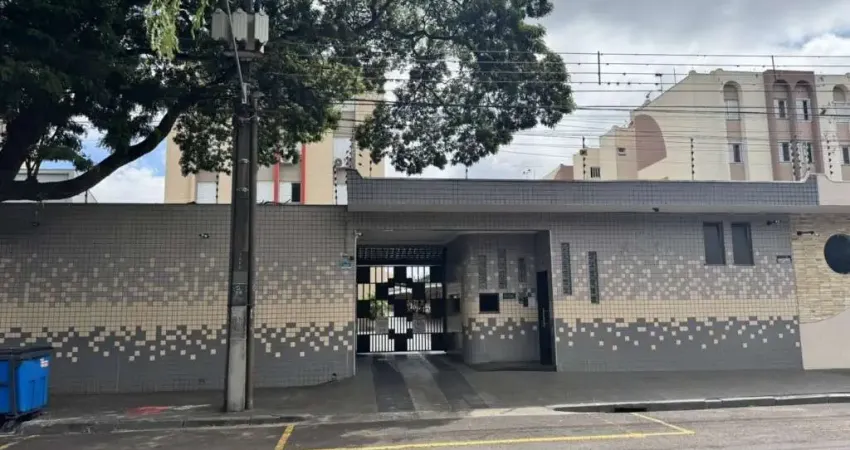 Apartamento com 3 quartos para alugar por R$ 1600.00, 67.47 m2 - ZONA 03 - MARINGA/PR