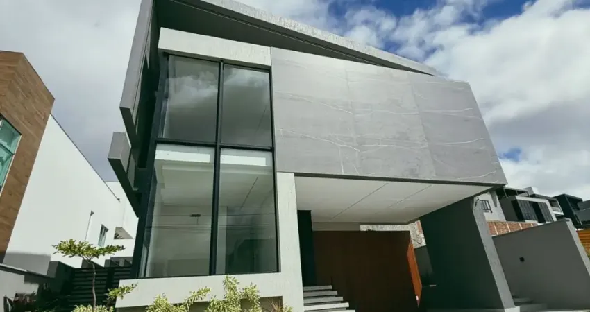Casa em condomínio fechado com 4 quartos à venda na Rua Fernandes Vieira, 1, Mirante, Campina Grande