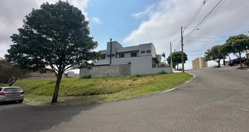 Terreno à venda no condomínio residencial cedros do líbano,  a apenas 3 km do centro de valinhos - sp