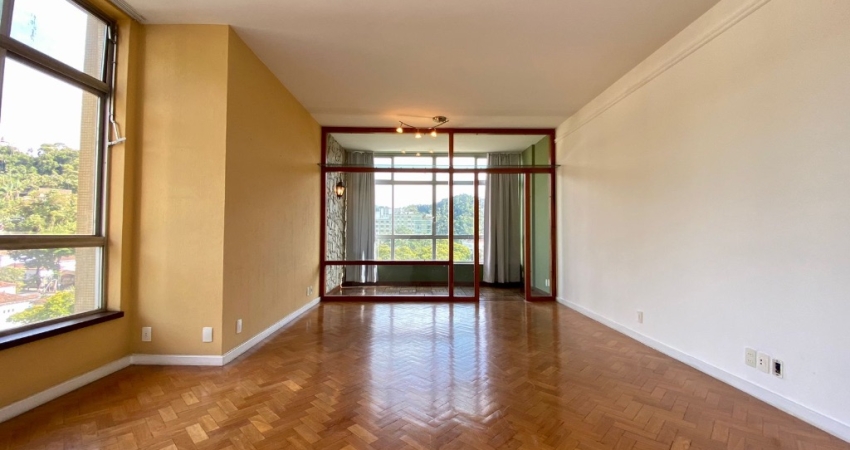 Apartamento na zona sul de Petrópolis! Praça da liberdade