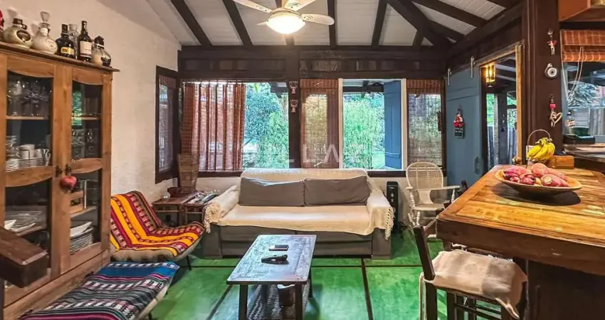 Casa Mobiliada à Venda no Condomínio Maranata 2 – Garopaba/SC