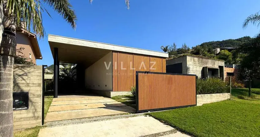 Casa térrea de alto padrão a 150 metros do mar – Morrinhos, Garopaba