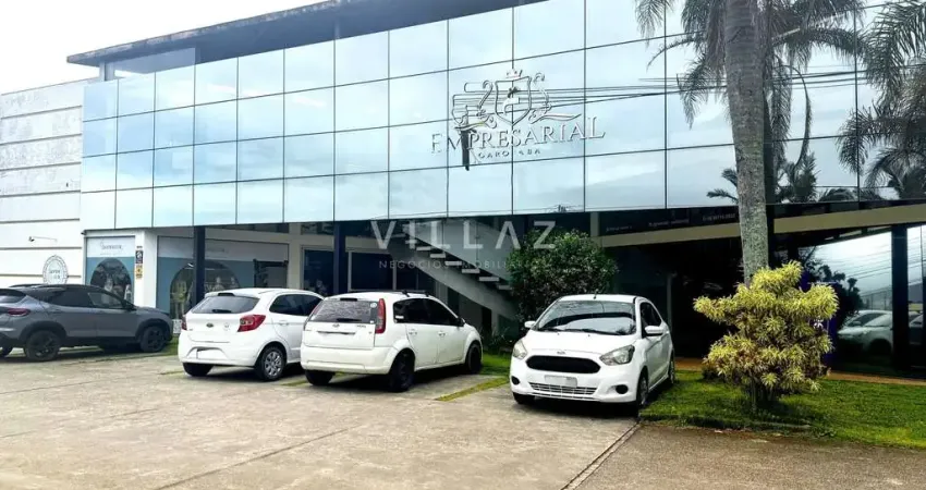Salas comerciais 10 e 11 na entrada de garopaba — excelente localização e acesso
