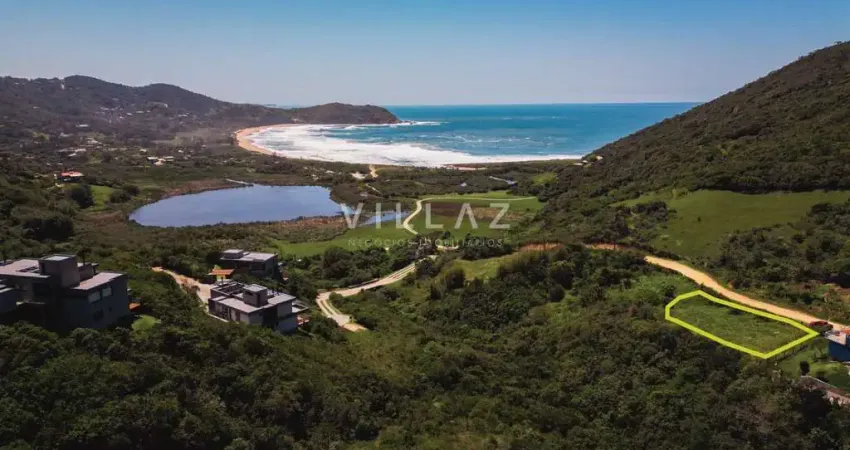 Terreno na Praia do Silveira à 450 metros do mar com Projeto Aprovado | Villaz