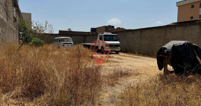 Terreno Lote no Barreiro bairro Tirol 360 m² em Belo Horizonte
