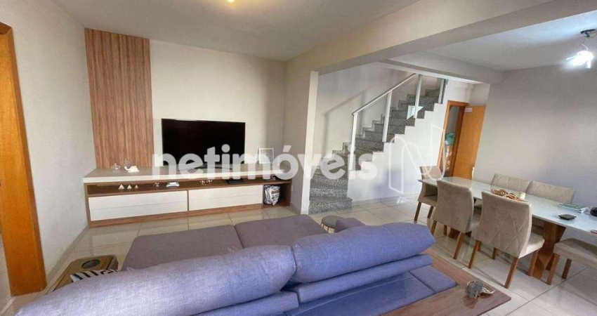 Casa com 3 quartos à venda na Rua Deputado Gregoriano Canedo, Trevo, Belo Horizonte