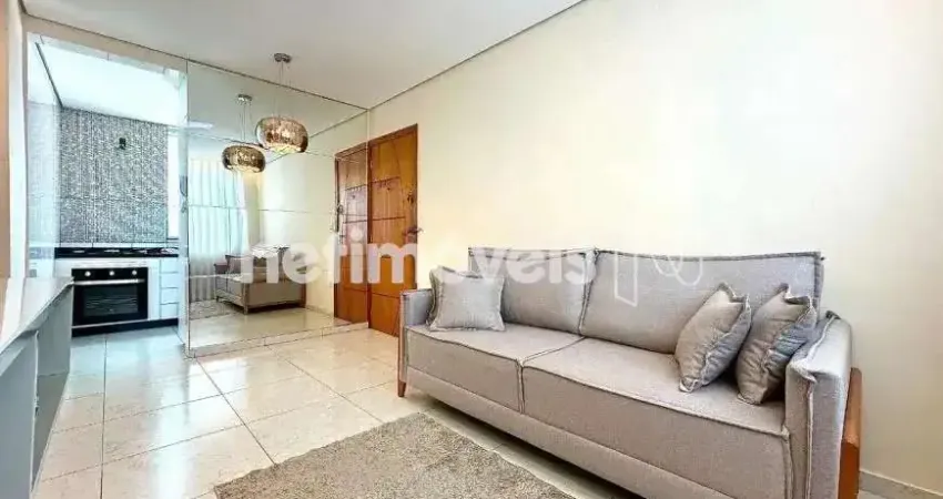 Apartamento com 2 quartos à venda na Rua Canápolis, Parque Xangri-Lá, Contagem