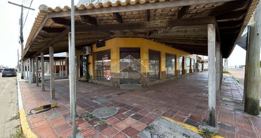 Imóvel Comercial para Venda em Cidreira, Centro, 3 dormitórios, 2 banheiros, 1 vaga