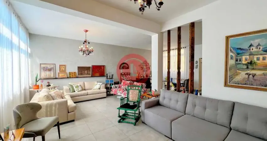 Apartamento de 232m2, um por andar, 4 quartos (sendo um suíte), 1 vaga, andar alto em prédio com elevador à venda no centro de santo andré-sp