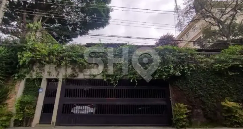 Casa com 3 quartos à venda na Rua Poconé, 525, Sumaré, São Paulo