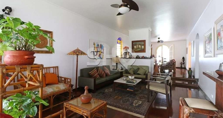 Casa com 4 quartos à venda na Rua Antônio de Gouveia Giudice, 1315, Alto de Pinheiros, São Paulo