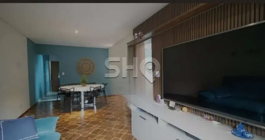 Casa com 4 quartos à venda na Rua Aragão, 607, Vila Mazzei, São Paulo