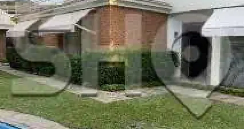 Casa com 4 quartos para alugar na Aramanaí, 282, Vila Madalena, São Paulo
