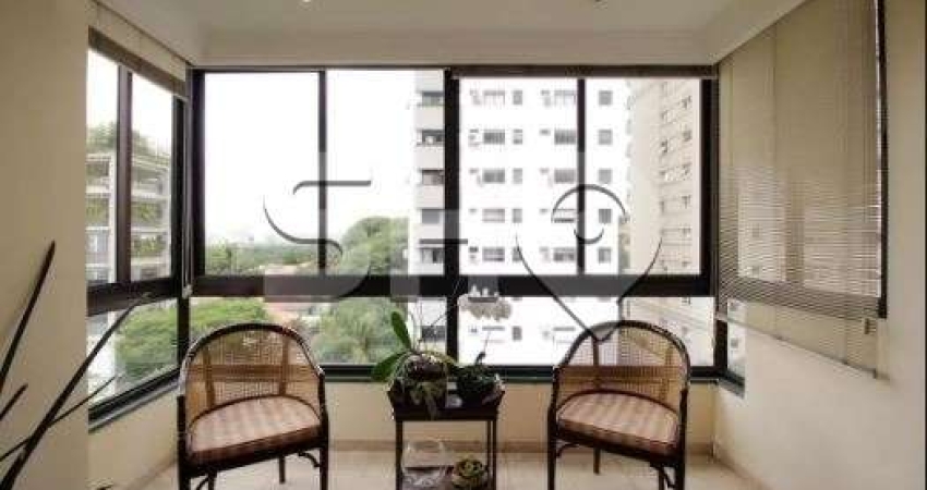 Apartamento com 4 quartos à venda na Rua Ourânia, 190, Vila Madalena, São Paulo