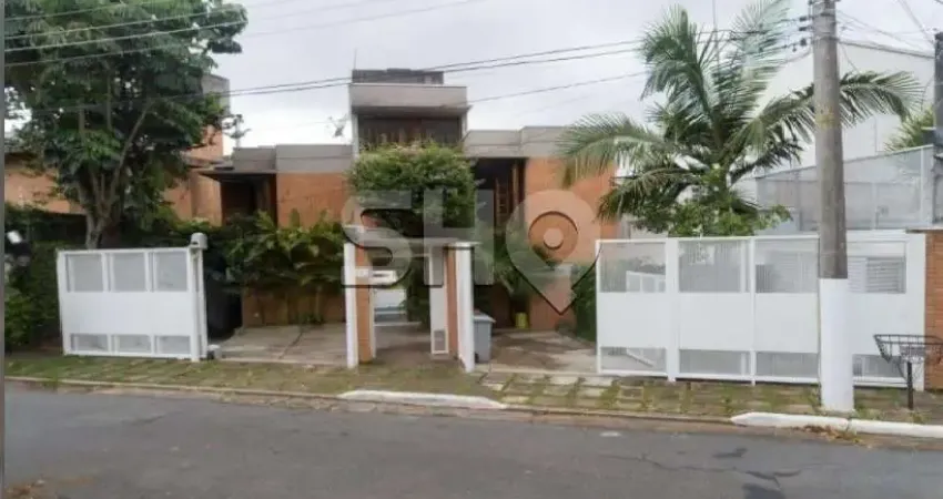 Casa com 4 quartos à venda na Rua Petrópolis, 522, Sumaré, São Paulo