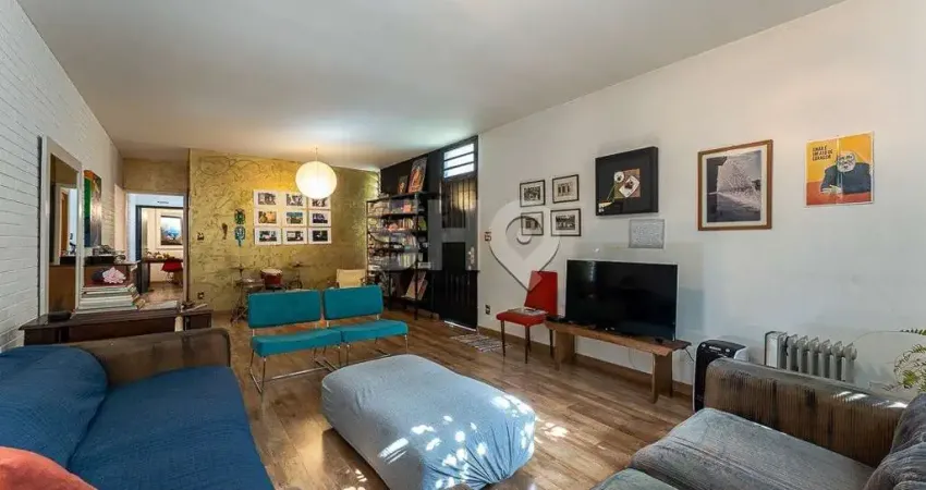 Casa com 3 quartos à venda na Bernarda Luiz, 550, Vila Madalena, São Paulo