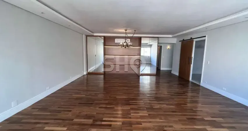 Apartamento com 3 quartos para alugar na Rua Tabapuã, 266, Itaim Bibi, São Paulo