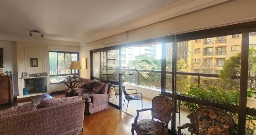Apartamento com 4 quartos à venda na Rua Jerônimo da Veiga, 249, Jardim Europa, São Paulo
