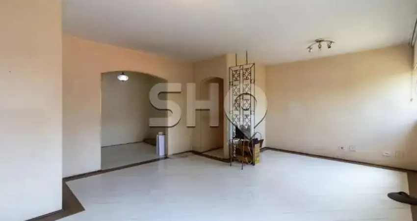 Apartamento com 3 quartos para alugar na Rua Cristiano Viana, 765, Cerqueira César, São Paulo