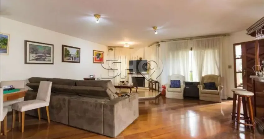 Casa com 5 quartos para alugar na Rua Lagoa Verde, 116, Santana, São Paulo