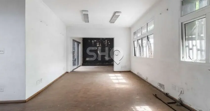 Casa com 4 quartos para alugar na Avenida Paulo VI, 264, Sumaré, São Paulo