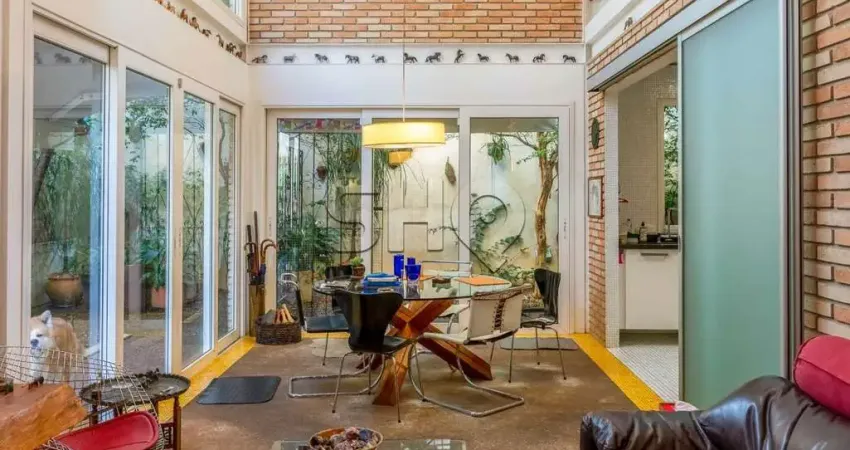 Casa com 4 quartos à venda na Rua Aldo de Azevedo, 36, Vila Madalena, São Paulo