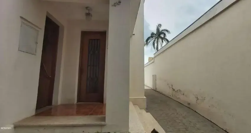 Casa para Venda em Jundiaí, Centro, 3 dormitórios, 1 suíte, 4 banheiros, 6 vagas