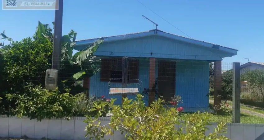 Casa para Venda em Cidreira, Centro, 2 dormitórios, 2 banheiros, 1 vaga