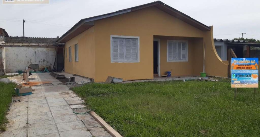 Casa para Venda em Cidreira, Centro, 4 dormitórios, 1 banheiro, 1 vaga