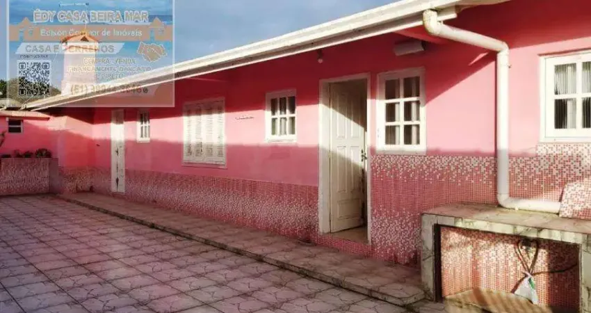 Casa para Venda em Cidreira, Centro, 7 dormitórios, 3 suítes, 6 banheiros, 2 vagas
