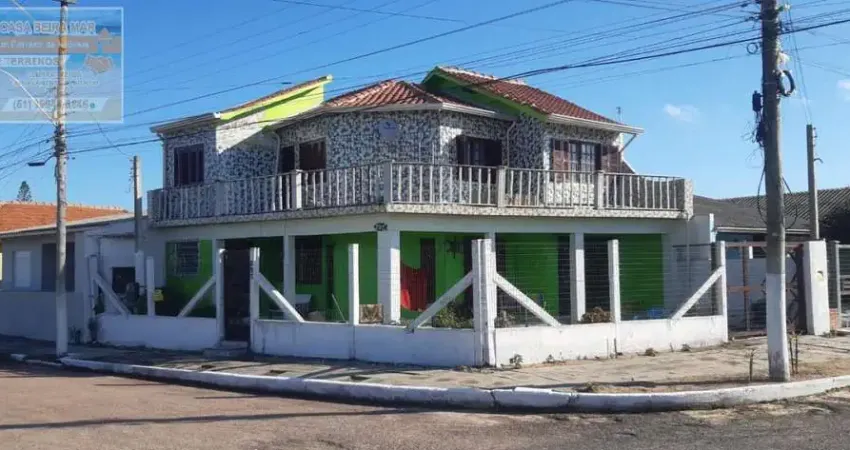 Casa / Sobrado para Venda em Cidreira, Centro, 4 dormitórios, 2 banheiros, 1 vaga