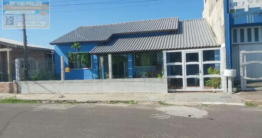 Casa para Venda em Cidreira, Centro, 3 dormitórios, 2 banheiros, 1 vaga