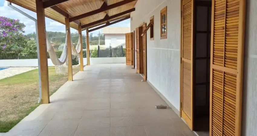 Casa em condomínio fechado com 3 quartos à venda na Praça Dom Joaquim Vieira, 1, Condomínio Residencial Pinheiros do Lago, Alambari