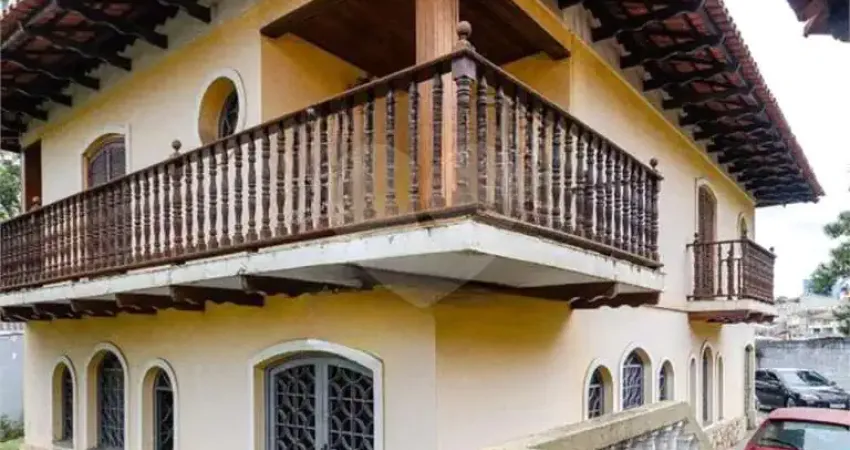 Casa com 4 quartos à venda ou para locação em Vila Comercial - SP