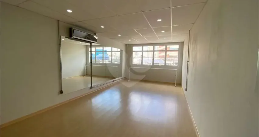 Sala comercial para alugar na Rua Carlos Weber, Vila Leopoldina, São Paulo