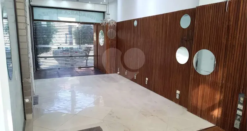 Ponto comercial para alugar na Rua Padre Carvalho, Pinheiros, São Paulo