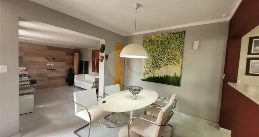 Casa com 3 quartos à venda na Rua Sales Júnior, Alto da Lapa, São Paulo