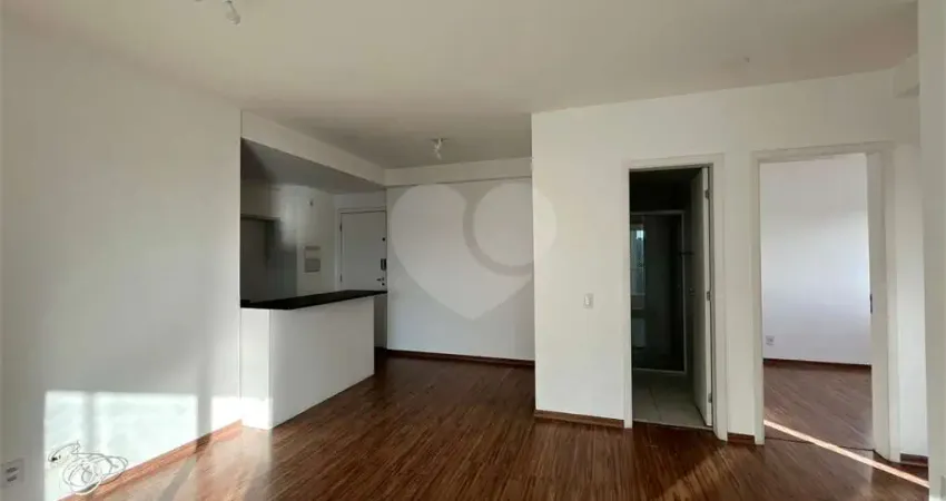 Apartamento com 2 quartos para locação em Vila Anastácio - SP