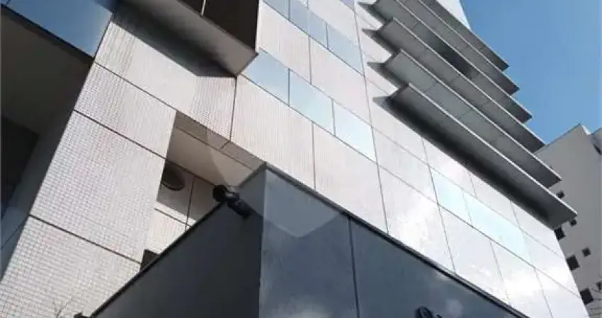 Sala comercial para alugar na Rua Apinajés, Perdizes, São Paulo