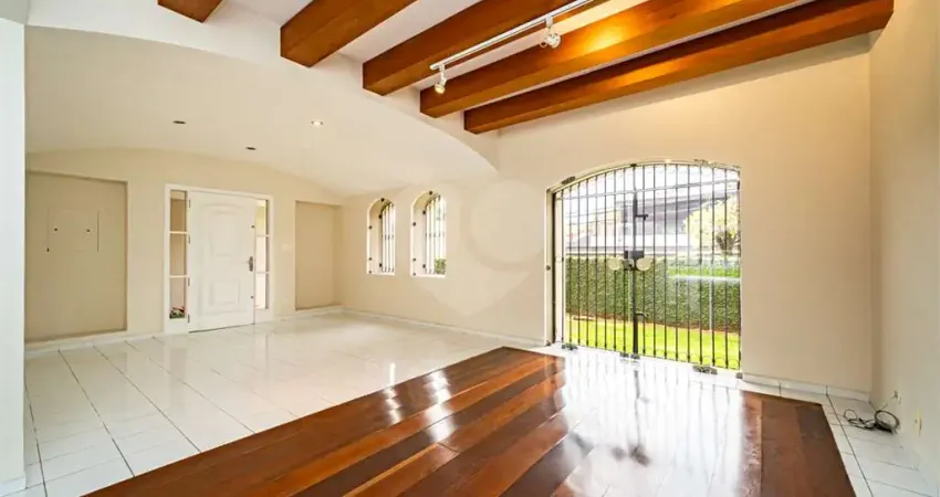 Casa com 3 quartos à venda na Garopaba, Pacaembu, São Paulo